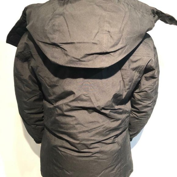 New with tags, authentic 
Marmot Kids Glacier Parka Jacket - Picture 7 of 9